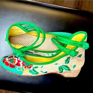 Chinese Style Embroidered Flower Flat Mary Jane Ballet Shoes, Green, Size 9